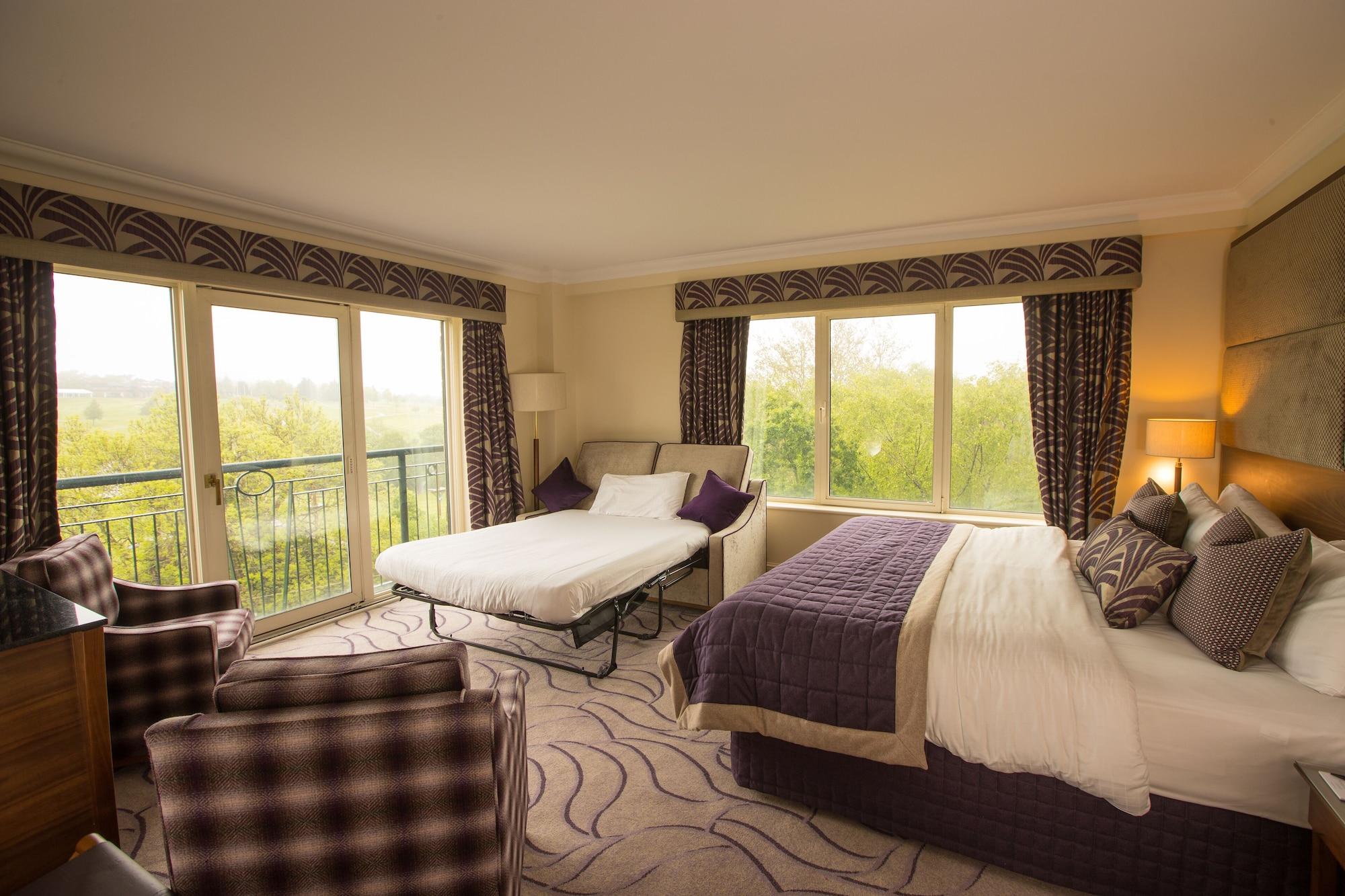 The Celtic Manor Resort Newport  Zewnętrze zdjęcie A suite at the hotel