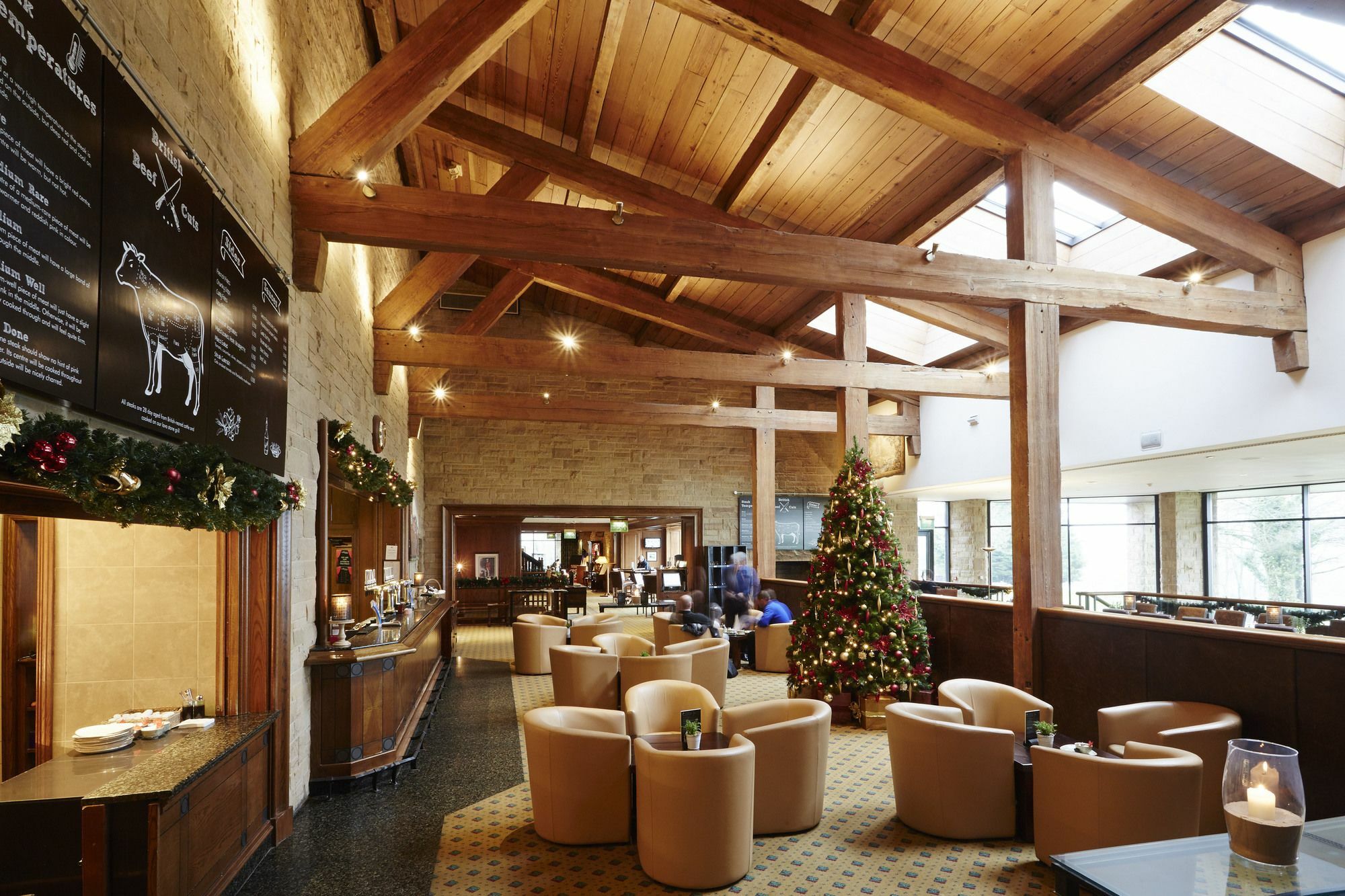 The Celtic Manor Resort Newport  Zewnętrze zdjęcie The interior of the lounge
